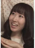 清楚な雰囲気のEカップ巨乳妻！男のモノを舐めながらアソコをイジイジ「我慢できなくなっちゃった！」 サンプル画像