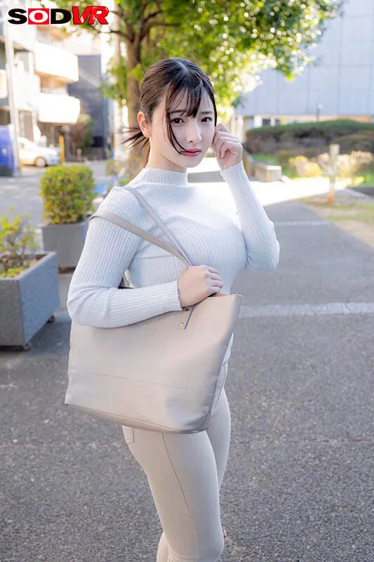 【VR】【8K】園児を見送るデカパイ保育士の自宅に押し入り強●VR 彩月七緒 サンプル画像 3