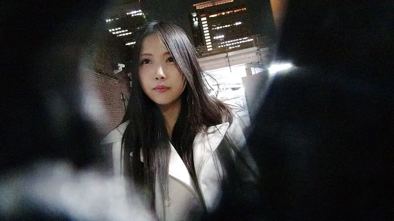 素人女性を口説いてSEXしてAV作品を作れ 「終電逃した女性を駅前でナンパしてみた」編完全版［上巻］ サンプル画像 12