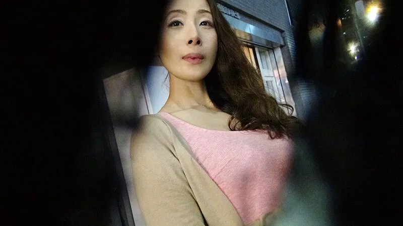 素人女性を口説いてSEXしてAV作品を作れ 「終電逃した女性を駅前でナンパしてみた」編完全版［下巻］ サンプル画像 1