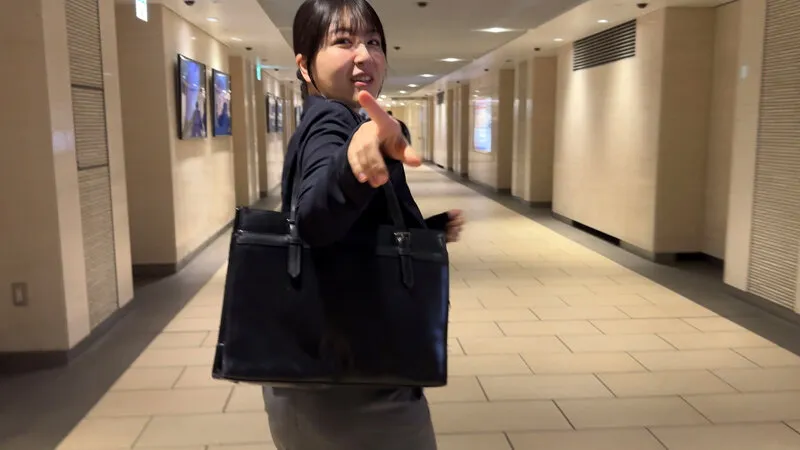 【推しの後輩】 常に笑顔のあざと系女子 後輩OLのSEX動画公開します 真白ふわり サンプル画像 2