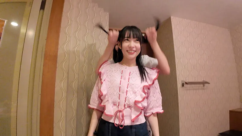 ハニカミ接吻旅行 長年の親友、初めての2人きり旅行…もっと好きを伝えたくて見つめ合ったらずっとキスした1泊2日の物語 円井萌華 日向ひかげ サンプル画像 6