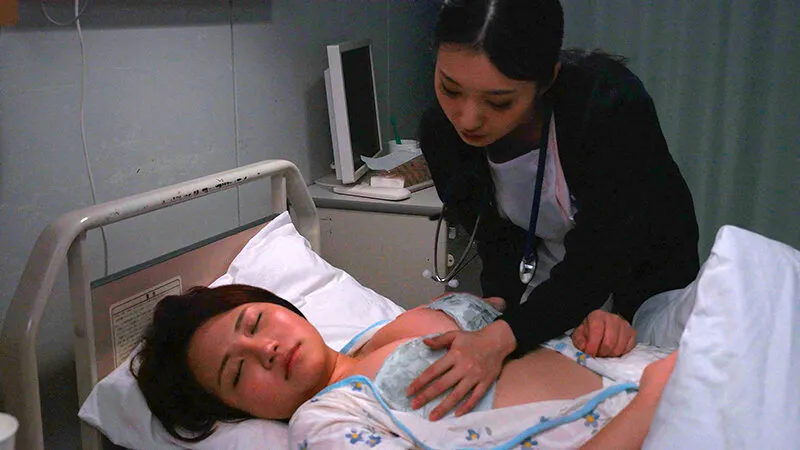 おっぱいをおっぱいで挟み合う‘パイパイズリ’の圧迫に大興奮！巨乳ナースと巨乳患者が乳首と乳首で感じ合う退院までの乳くり1週間 月野かすみ 天月あず サンプル画像 5