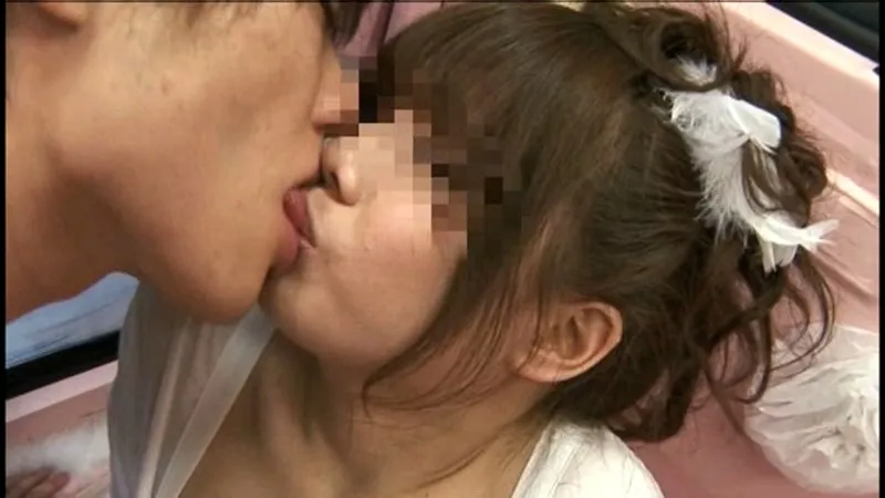 街中ゲリラ路上ナンパ兵器 マジックミラー便 祝！成人式編2010 今年は会場のスグ目の前！同級生が近くにいるのに振り袖乱してハメまくり！！ これがMM便流の性人を祝う会◆in渋谷区＆新宿区 サンプル画像 16