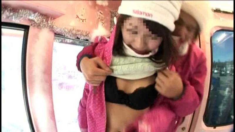 街中ゲリラ路上ナンパ兵器 マジックミラー便 真冬のスノボ素人編！ウェアを脱がせばムレムレ天国（ハート） サンプル画像 17