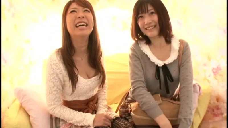 女監督ハルナの横取りレズナンパ！VOL.05 MM（マジックミラー）号と♂（オトコ）が口説きオトせなかった湯けむり素人娘の恥じらいうぶマ○コを癒し系エロボディ・愛原さえが喰いまくる！ サンプル画像 1