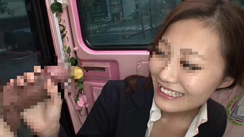 マジックミラー便 働く美女・スーツOL編 vol.02 全員黒パンストスペシャル！ パンストに包まれた美脚と美尻を嗅がれ/舐められ/揉みしだかれて火照り出すオマ○コ！勤務時間中なのに我慢できずデカチンSEX！！ in銀座＆虎ノ門 サンプル画像 6