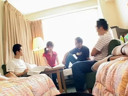 ディープス女子社員 マジックミラー号ロケ奮闘 博多出張編 サンプル画像 1