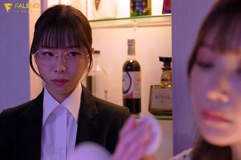 有名人だからって調子乗ってる高飛車女優のお前にマネージャーのワタシはもう限界…「今、アナタのこと晒してます」復讐の生配信××× 女神ジュン サンプル画像 1