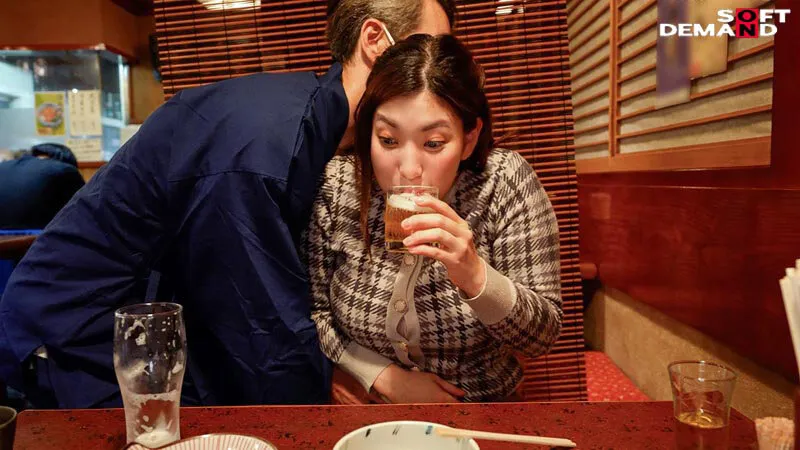 「え？！今からここで挿れるんですか！？」隙あらばどこであろうとデカチン即ハメ即イカセ！つい最近まで素人だった爆乳IカップにAV業界からのデカチン洗礼ドッキリ！ ～デカチンはいつも突然に～ 笹本ゆう サンプル画像 12