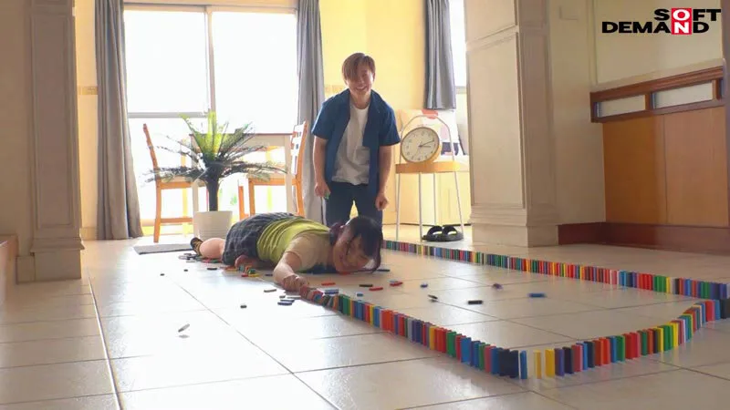 いきなり全身拘束から始まる24時間リアル大脱出 齋齋いつき史上最難解のパニックイライラ？！SEXドキュメント！ 累計総フォロワー40万人台湾美少女インフルエンサーが、言葉の通じない純日本人男優さんと2人きりで山奥の監●ハウスに閉じ込められて、感情むき出しおっぱい… サンプル画像 12