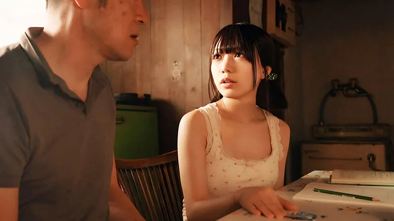 ある日、身寄りのない子を俺の家で預かることになった。娘のように接していたが献身的に身体を差し出してきたので…日向由奈 サンプル画像 8