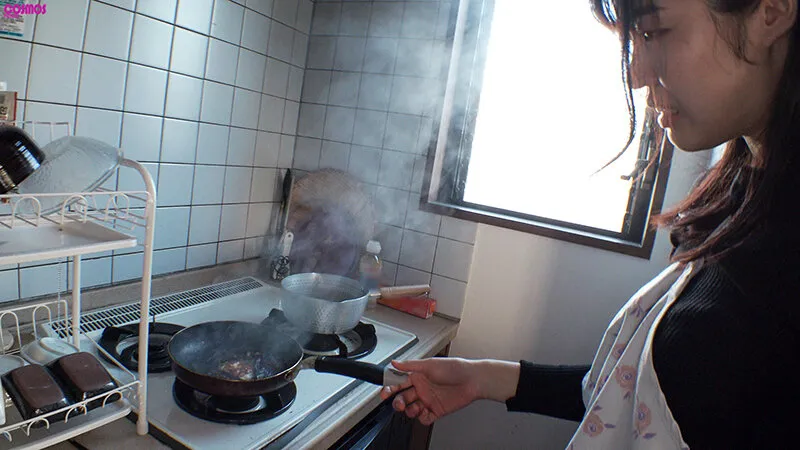 料理も洗濯もまともに出来ないドジで不器用なセフレ（人妻）ですが…実はとても優秀なハイスペック肉オナホなんです。 わかさん（26歳） サンプル画像 1