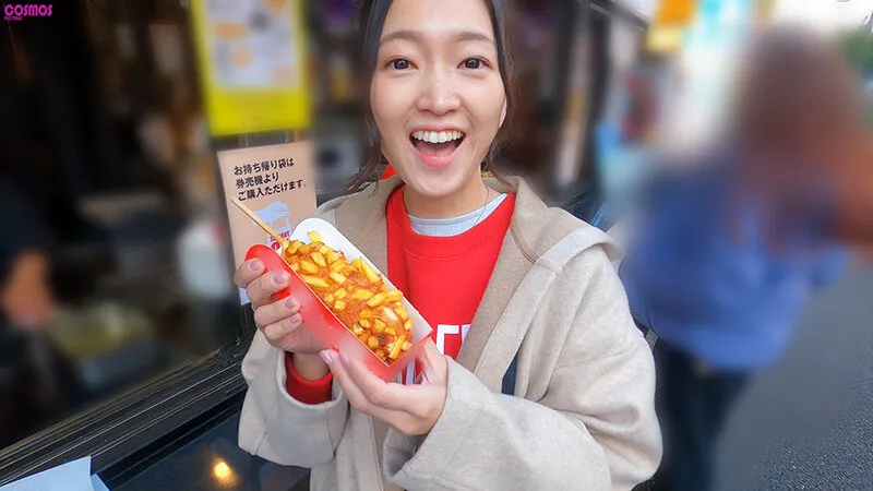 結婚して20年、平凡な生活を送る主婦。最近、年齢を重ねるごとに心が冷めていくのを感じる…もう一度だけ10代の頃のようにキスしただけでドキドキする燃えるようなSEXがしたい。一日限定彼氏と最初で最後の不貞中出しSEX りかさん（39歳） 中野区在住 子供:息子（18歳） サンプル画像 2