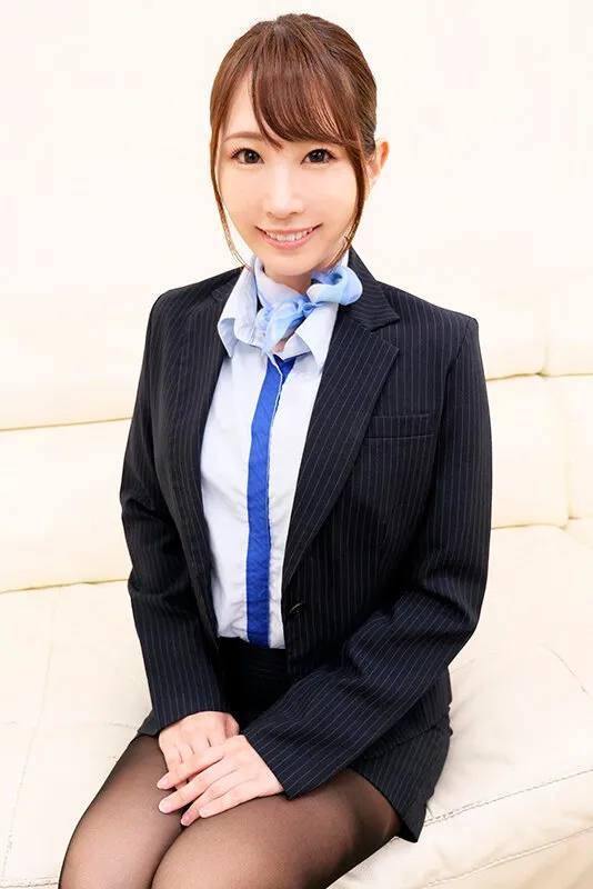 黒パンスト美脚CA限定！固定型リモコンローターONのまま黒パンスト足コキでイカせ対決 自分より先にイカせられたら高額賞金ゲット！失敗したら絶倫巨根と生ハメ中出し罰ゲームアクシデントが待っている！ サンプル画像 12