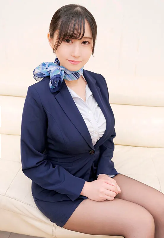 黒パンスト美脚CA限定！固定型リモコンローターONのまま黒パンスト足コキでイカせ対決 自分より先にイカせられたら高額賞金ゲット！失敗したら絶倫巨根と生ハメ中出し罰ゲームアクシデントが待っている！ サンプル画像 2