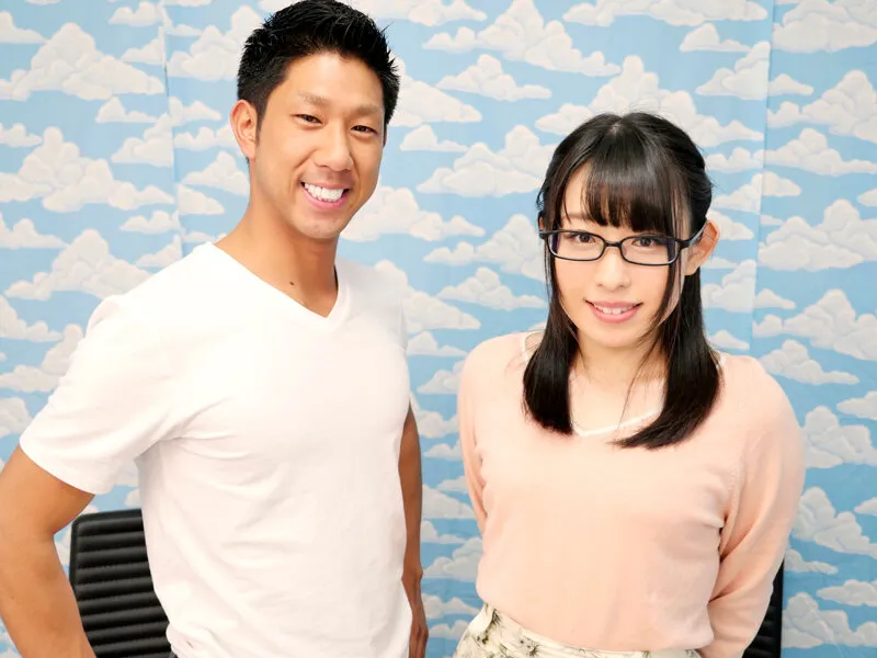 素人お嬢さん ラップ1枚隔ててお友達と素股体験して発射できたら賞金GET！！ 皆野あい サンプル画像 2