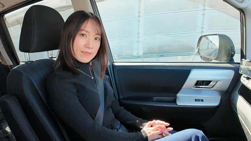 職場で知り合った美人パートの長瀬麻美さんは人生で一度も精子を飲んだことが無いみたいで、ラブホ飲みで距離感縮めてSEXしたらゴックンしてくれたので旦那が帰宅するPM22:00まで何度も精飲と中出しをした。 サンプル画像 5