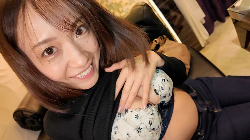 職場で知り合った美人パートの長瀬麻美さんは人生で一度も精子を飲んだことが無いみたいで、ラブホ飲みで距離感縮めてSEXしたらゴックンしてくれたので旦那が帰宅するPM22:00まで何度も精飲と中出しをした。 サンプル画像 6