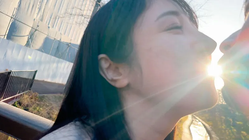 押しに弱そうな同じ職場のおっとり美人シングルマザー小野坂ゆいかをラブホに誘ったら笑顔で射精テクを見せてくる隠れムッツリで、ドライブした後彼女から2件目のラブホを誘われ何度も中出しを求められた サンプル画像 12