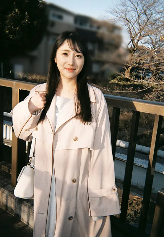 押しに弱そうな同じ職場のおっとり美人シングルマザー小野坂ゆいかをラブホに誘ったら笑顔で射精テクを見せてくる隠れムッツリで、ドライブした後彼女から2件目のラブホを誘われ何度も中出しを求められた サンプル画像 3