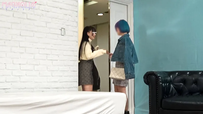 『女子大生の友情数珠つなぎ企画！友達を身代わりにして密室から脱出せよ！』ミニマムな清楚系JDが挑戦☆突然のデカチン即ハメに髪を振り乱しながら連続絶頂…友達が到着するまで小柄な身体をガン突き連続中出し♪【街角素人モニタリング♯ゆいか♯20歳♯大学生】 サンプル画像 10