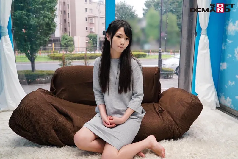 まい（19）アパレル店員 マジックミラー号 推定身長150cmのミニマム貧乳美少女に即ハメ！ サンプル画像 4