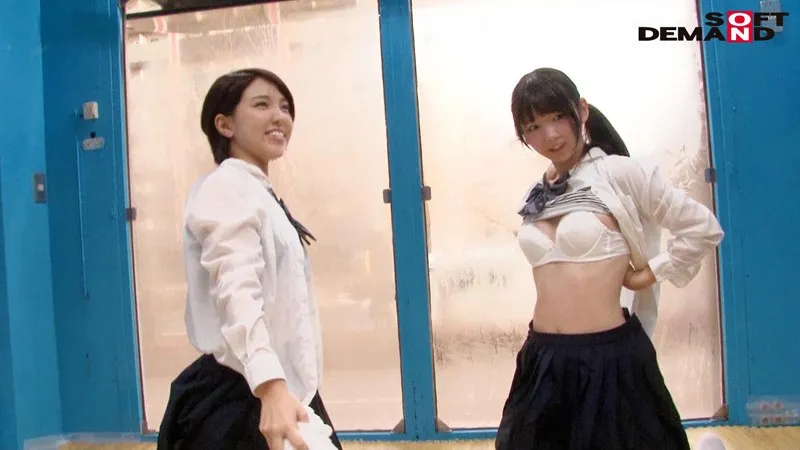 ゆうみちゃん（18）みゆちゃん（18）女子○生 マジックミラー号 仲良く2人、膣内洗浄でオマ○コを綺麗に。本当に綺麗になっているか、チ○コを挿入して感度チェックしてみました！ サンプル画像 16