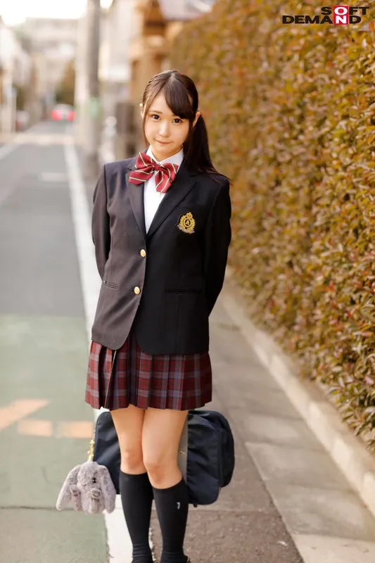 ひかる＆めい 女子○生 マジックミラー号で2人仲良くおっぱいもみもみインタビュー サンプル画像 16