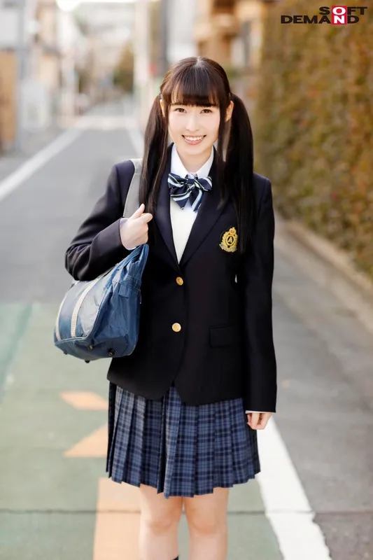 ひかる＆めい 女子○生 マジックミラー号で2人仲良くおっぱいもみもみインタビュー サンプル画像 17