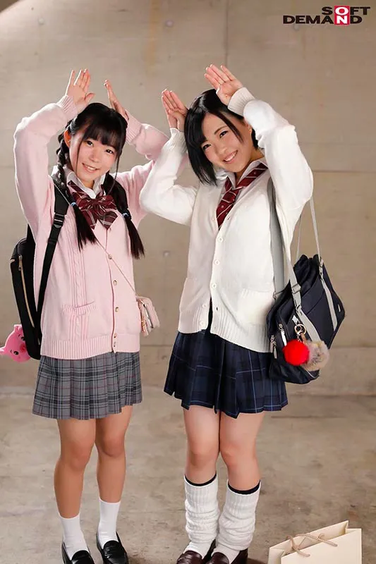 こはる まこ おっぱいもみもみインタビュー 2人一緒ならちょっぴり恥ずかしくてもがんばれちゃう？？ サンプル画像 18