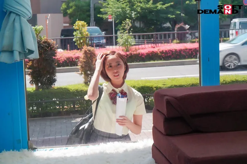 はじめてのセンズリ鑑賞で発情してしまったスケベな女子○生 みなみ（18） サンプル画像 1