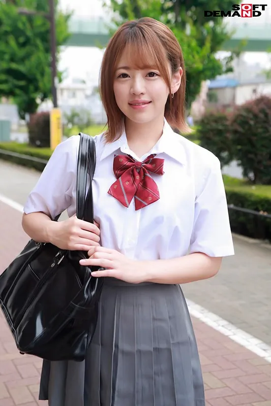 はじめての相互オナニーで発情してしまったスケベな女子○生 みく （18） Fカップ サンプル画像 1