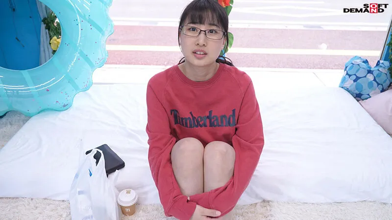 マジックミラー号 海無し県民に水着を着させて足つぼマッサージ！【ここみ編】 サンプル画像 2