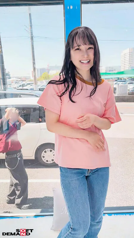 【スマホ推奨縦動画】オシャレカップルの彼女さん、マジックミラー号の中で100の質問中、いきなりデカチン即ハメしてみた。 おとは（21） サンプル画像 3