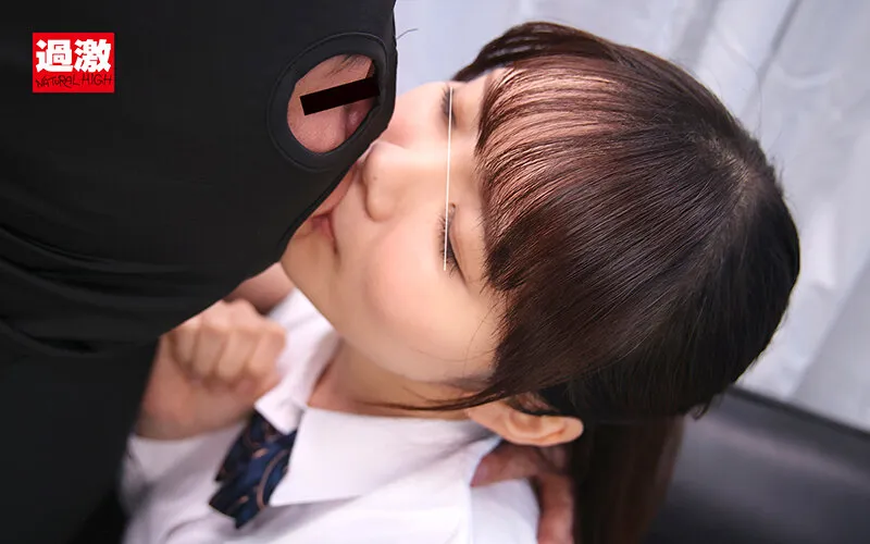 接吻マジックミラー号 はじめての3分間ディープキスで理性とマ◎コが蕩けてしまった敏感J○は唾液ダラダラ濃密ベロちゅうSEXしてしまうのか？ サンプル画像 12