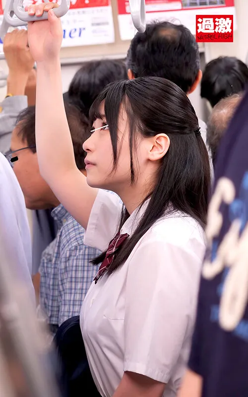 巨乳J○痴●電車 発育した胸を変態性癖で犯しまくれ！ サンプル画像 3