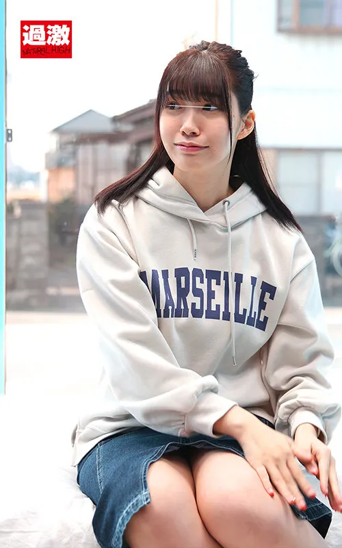 尻コキマジックミラー号 Tバック尻にチ○ポ爆ズリ！バックで無断でヌルっとナマ挿入！！突然の激ピストンで感じすぎて中出しも許しちゃう巨尻女子大生 サンプル画像 3