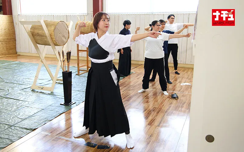 【配信限定版】学生時代にM女開発されたセクハラ教員（弓道部）を数年後…奥さんがいる状況で精子が尽きるまで羞恥射精M男返し＋「運動部女子羞恥～弓道部 長身スレンダー女子～」 サンプル画像 2