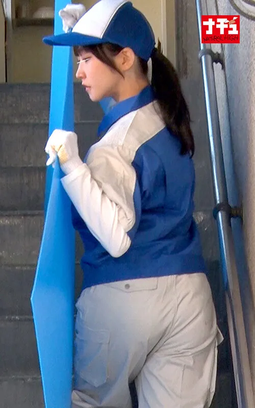 引っ越し屋でバイトする社会を知らない地味巨乳女に難癖つけてセクハラ乳揉みをくり返す変態店長2 サンプル画像 4