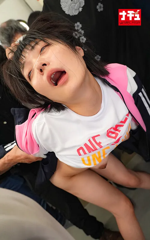 髪わし掴みバックでガン突かれアヘ顔でイキまくるショートカット純粋女子3 サンプル画像 7