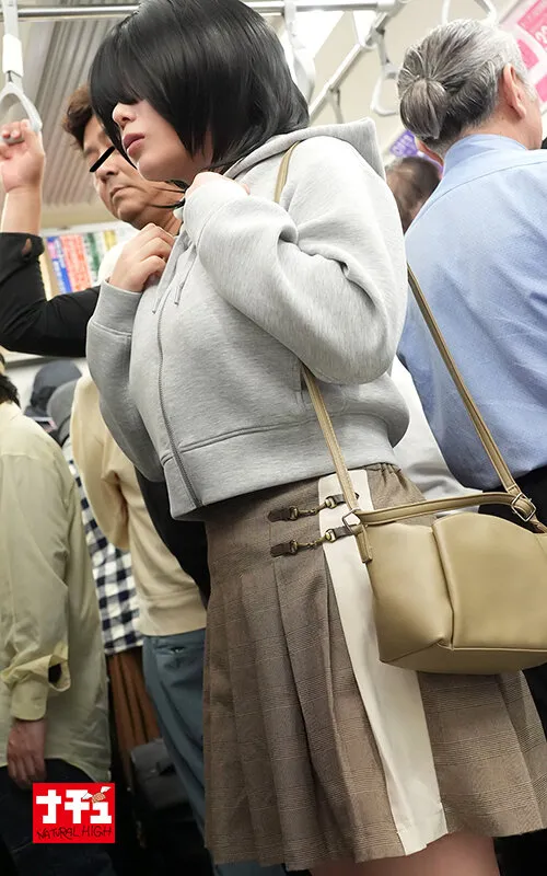 無抵抗で巨乳を震わせ感じまくる目隠れ女子中出し羞恥 サンプル画像 15