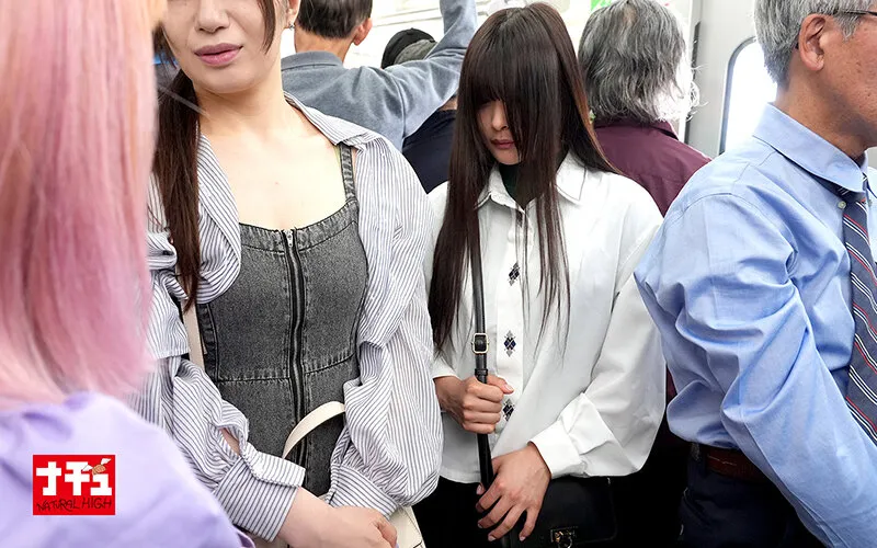 無抵抗で巨乳を震わせ感じまくる目隠れ女子中出し羞恥 サンプル画像 3