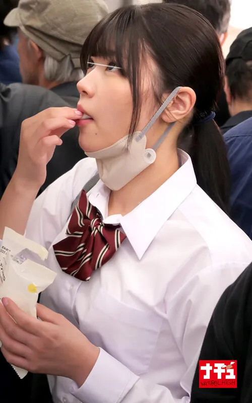 巨乳少女羞恥電車3 発育した胸を変態性癖で汚しまくれ！ 嗚咽イラマ関西娘 サンプル画像 2