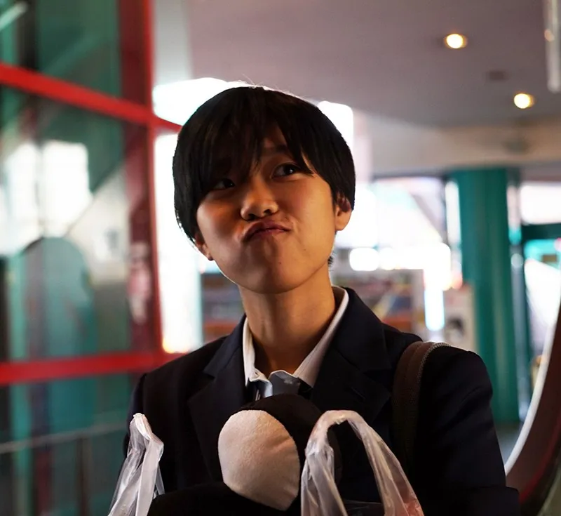 【動画配信限定特典映像付】J○お散歩2「初体験がおじさんでSEXにはまっちゃったんです。」 ～健康的な身体は全身感度130％。性格よし子な上に（実は）どすけべ。 お父さんより年上のおじさんにイカされ続けるボーイッシュ部活女子校生～ サンプル画像 2