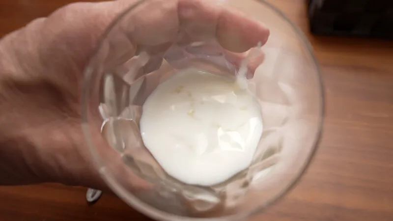 精子混食育児「私は1〇年間お父さんの精子で育ててもらいました…お父さん、ありがとう」 サンプル画像 1