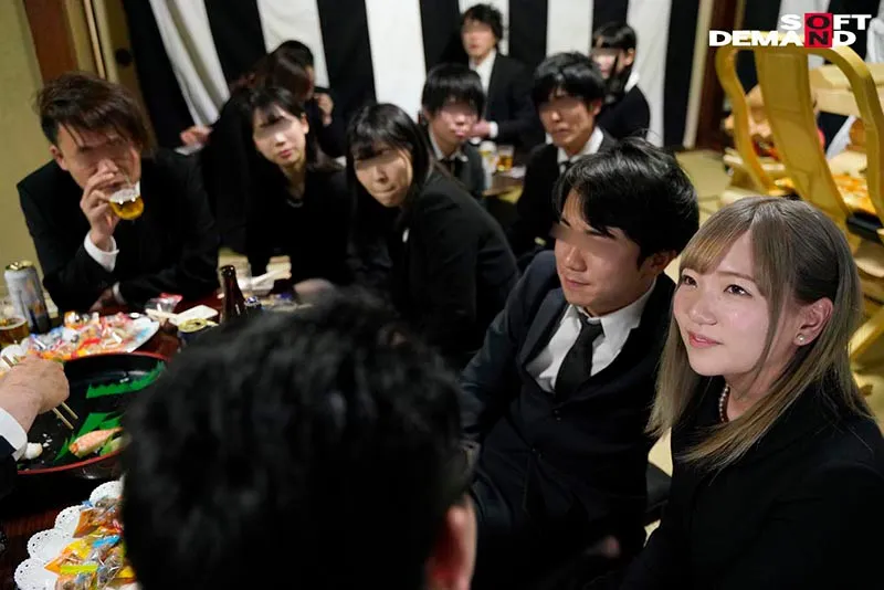 法事で7年ぶりに再会した同級生たちに酔わされ輪●された金髪喪服ギャル かんな 22歳 サンプル画像 6