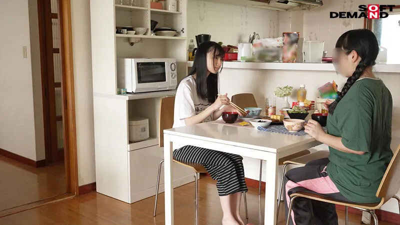 元引きこもりのポコチン絵師 鳥羽いく（20） 実家にお邪魔して1泊2日のAVデビュー撮影 サンプル画像 8