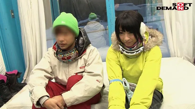 「カップル限定」マジックミラー号の中で、自慢の彼女を「寝とって」真正中出し！ ナミさん（19）大学生 サンプル画像 5