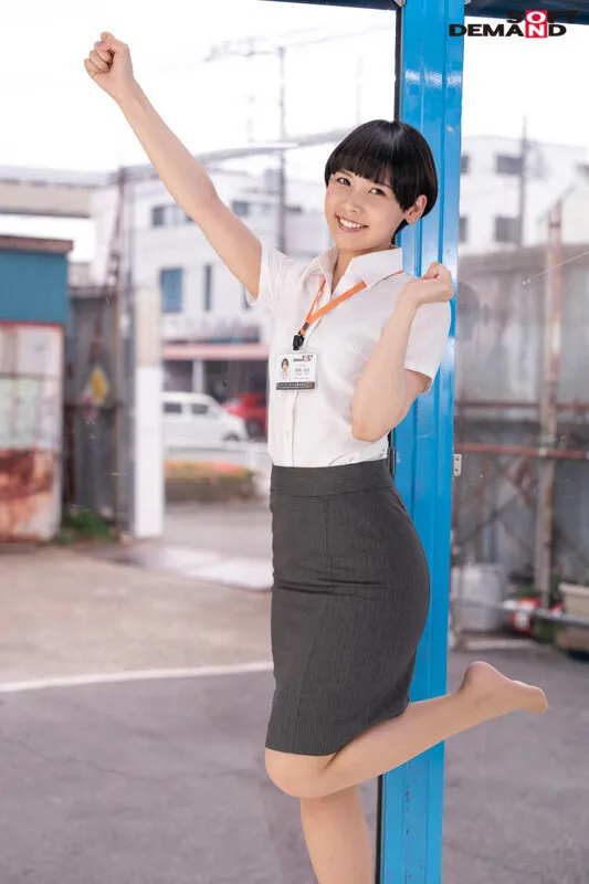 グッズ事業部 柴崎はる マジックミラー号に初めてのドキドキ乗車！リモバイをいれて、マン汁ダラダラで誘惑して逆ナンパ成功！？ サンプル画像 3